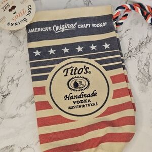 Tito's Handmade Vodka Gift Bag - Red, Blue, Cream